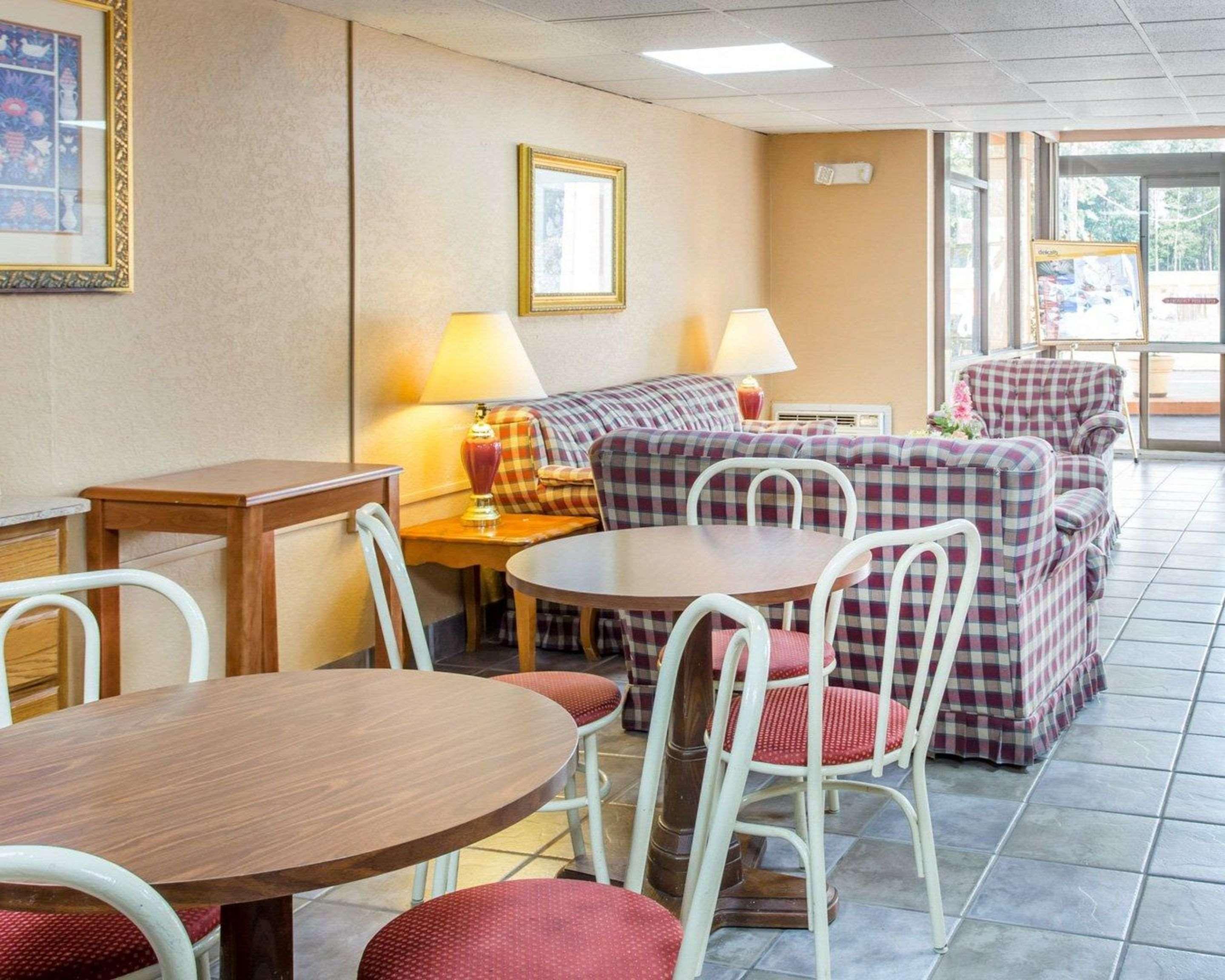 Rodeway Inn Stone Mountain Tucker Dış mekan fotoğraf