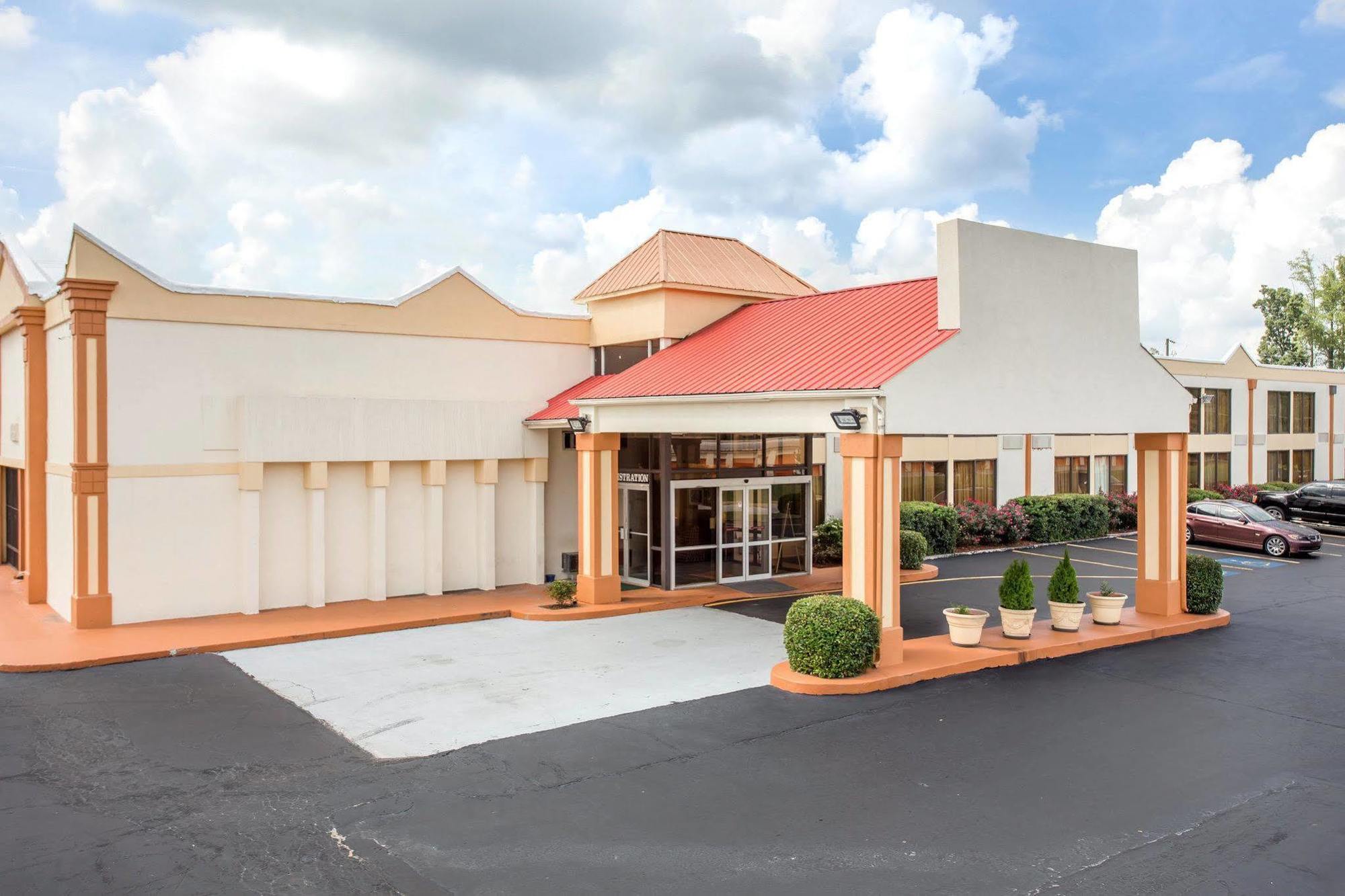 Rodeway Inn Stone Mountain Tucker Dış mekan fotoğraf